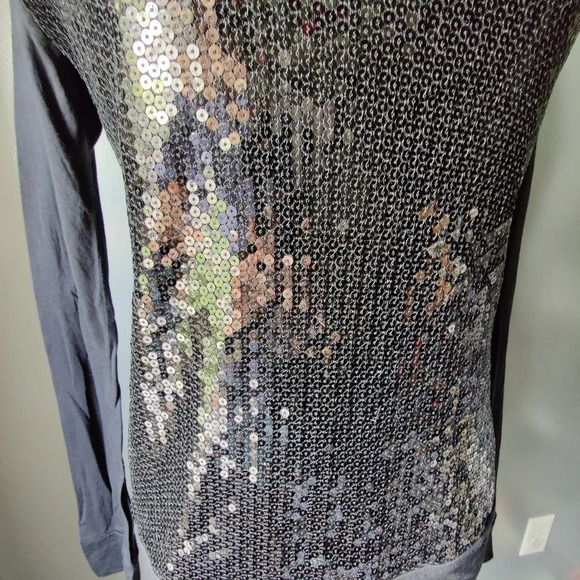 Faquette Sequin Long Sleeve Top - Picture 2 of 3